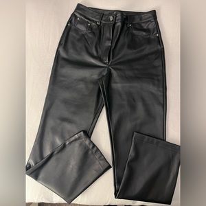 VEGAN FAUX LEATHER EASY STRAIGHT LEG PANT IN BLACK - 7 For All Mankind